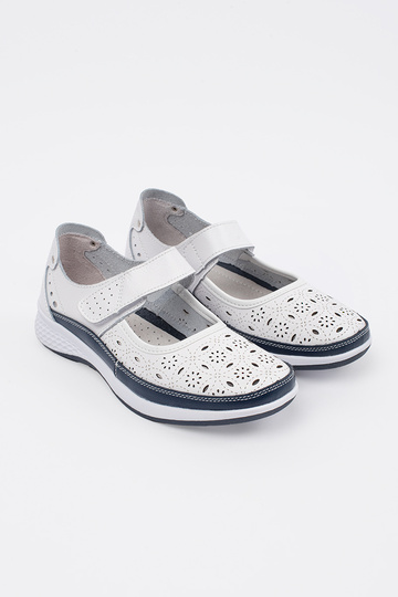 Sandales blanches et bleues... 2