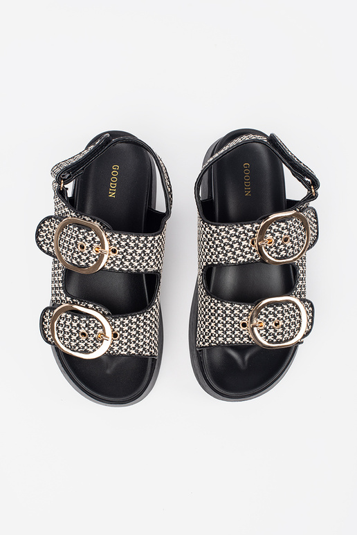 Sandales à plateforme en noirs à... Sandales à plateforme en noirs à...