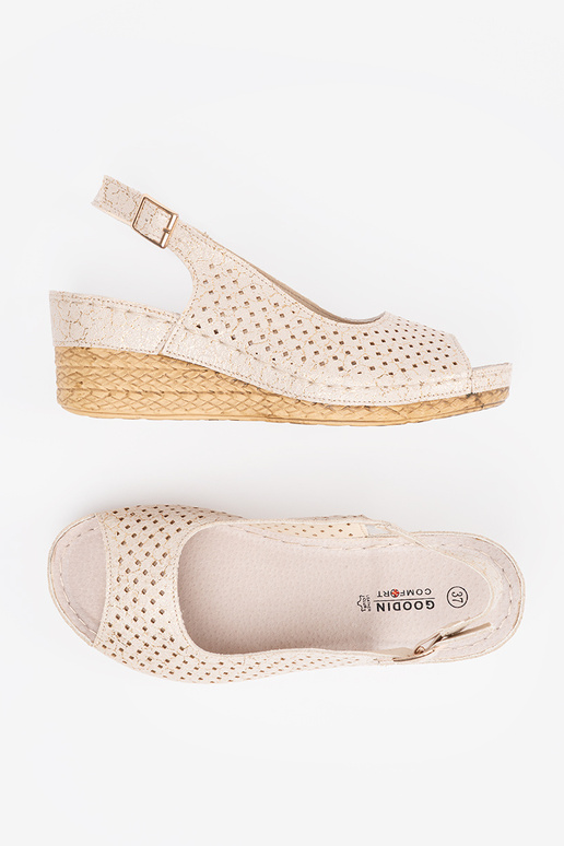 Sandales ajourées couleur sable