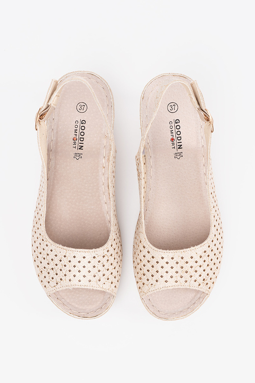 Sandales ajourées couleur sable