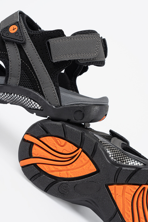 Baskets de sport grises