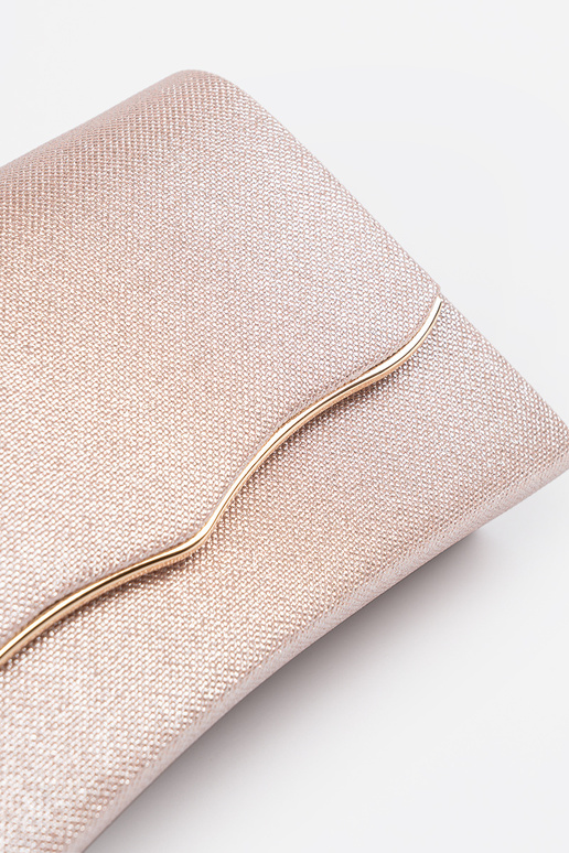 Sac rose avec chaîne