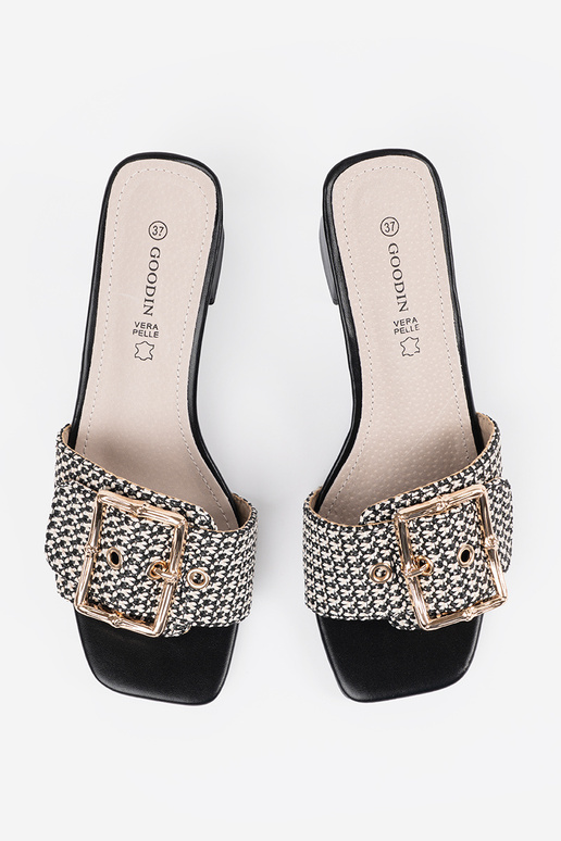 Chaussons noirs et blancs pour femmes...