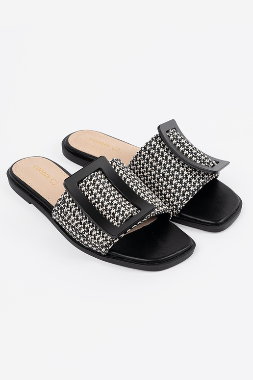 Chaussons plats noir et blanc Chaussons plats noir et blanc