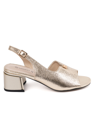 Sandales en daim pour...