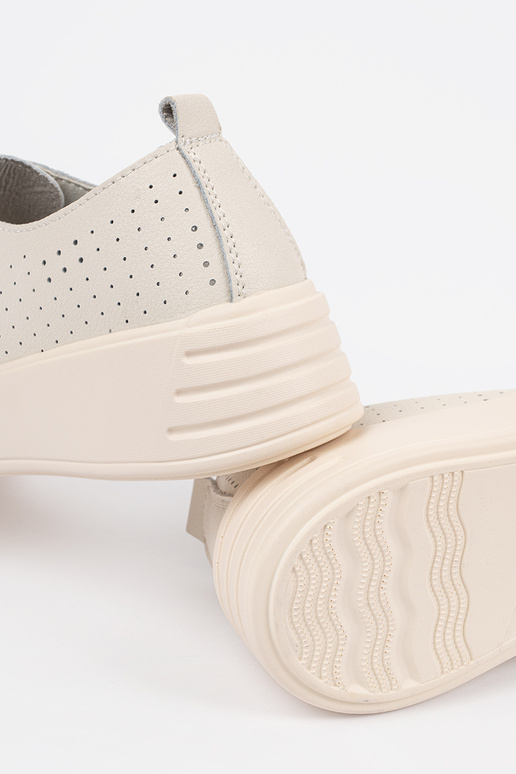 Chaussures à mi-hauteur en cuir bleu... Chaussures à mi-hauteur en cuir bleu...