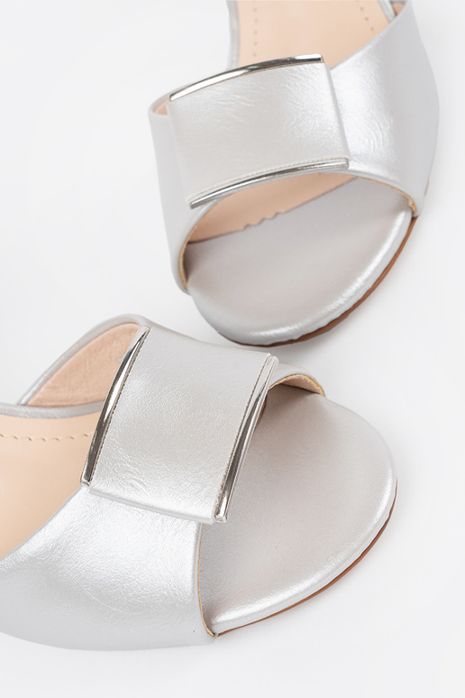 Sandales pour femmes à semelle plate... Sandales pour femmes à semelle plate...