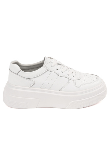 Baskets blanches en cuir...