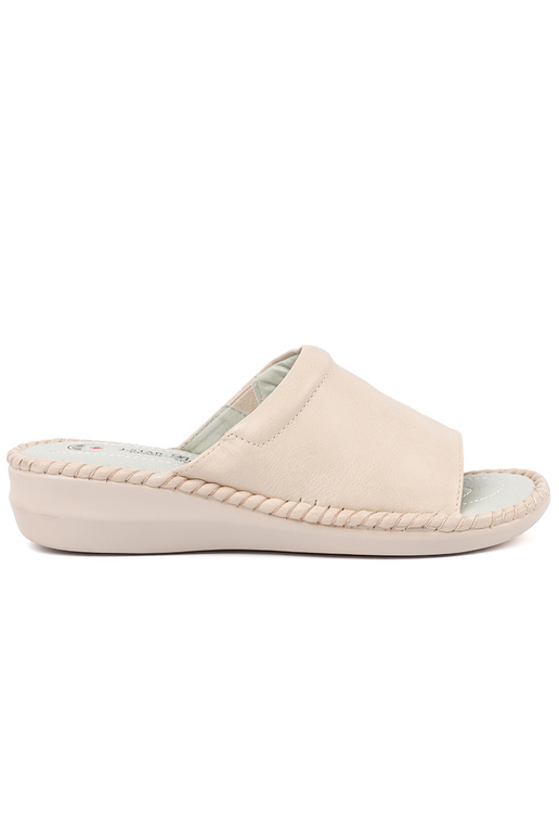 Pantoufles avec inserts en cuir...