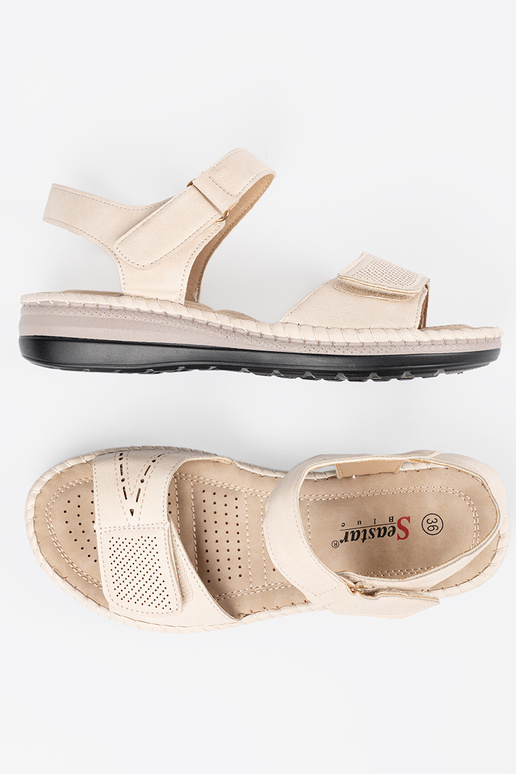 Sandales claires pour femmes de... Sandales claires pour femmes de...