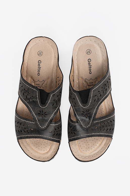 Chaussons à plateforme de couleur noire Chaussons à plateforme de couleur noire