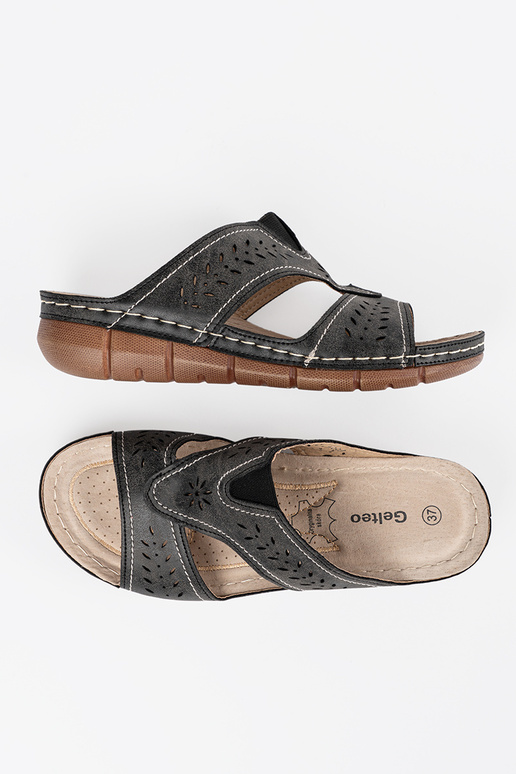 Chaussons à plateforme de couleur noire Chaussons à plateforme de couleur noire