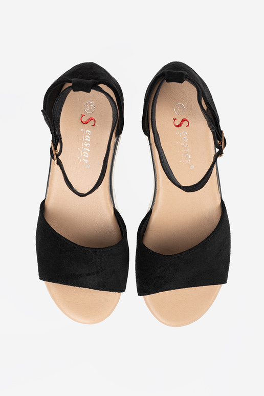 couleur noire des sandales femmes na...