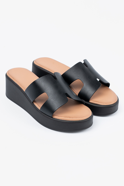 Chaussons noirs femme avec plateforme Chaussons noirs femme avec plateforme