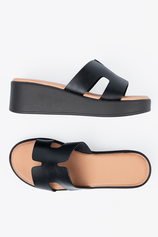 Chaussons noirs femme avec plateforme Chaussons noirs femme avec plateforme