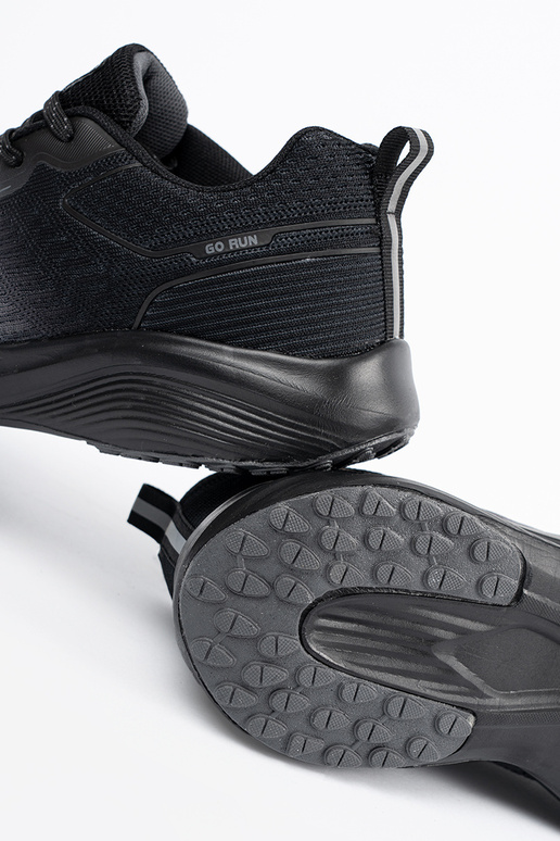 Baskets sportives pour hommes noires...