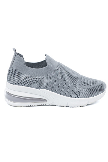 Baskets sport grises avec...