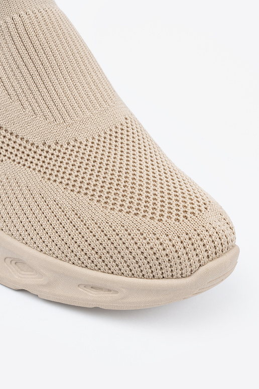 Baskets de sport couleur sable avec... Baskets de sport couleur sable avec...