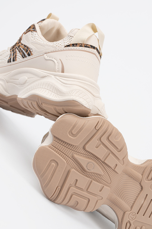 Baskets de style sportif sur épaisse...