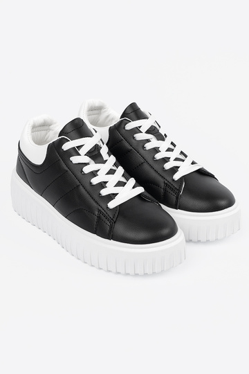 Chaussures noires de style... 2