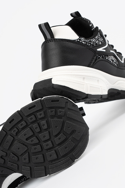 Baskets de style sportif noires avec... Baskets de style sportif noires avec...