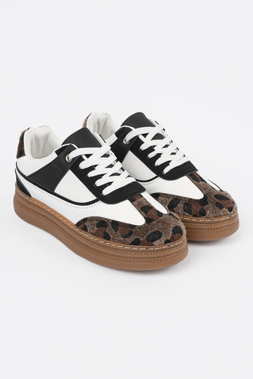 Baskets de style sportif... 2