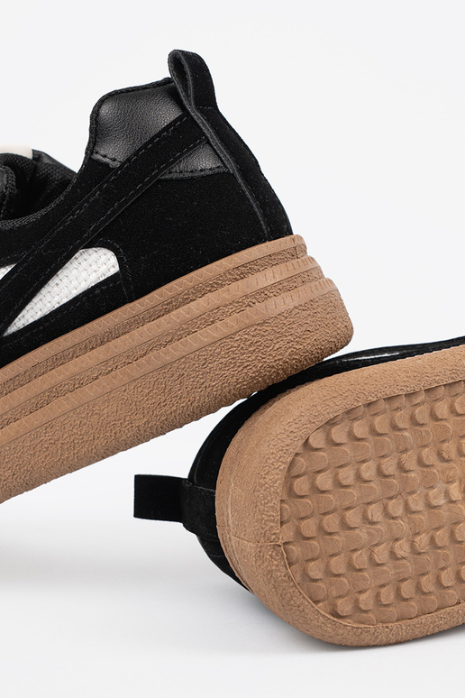 couleur noire Chaussures... couleur noire Chaussures...