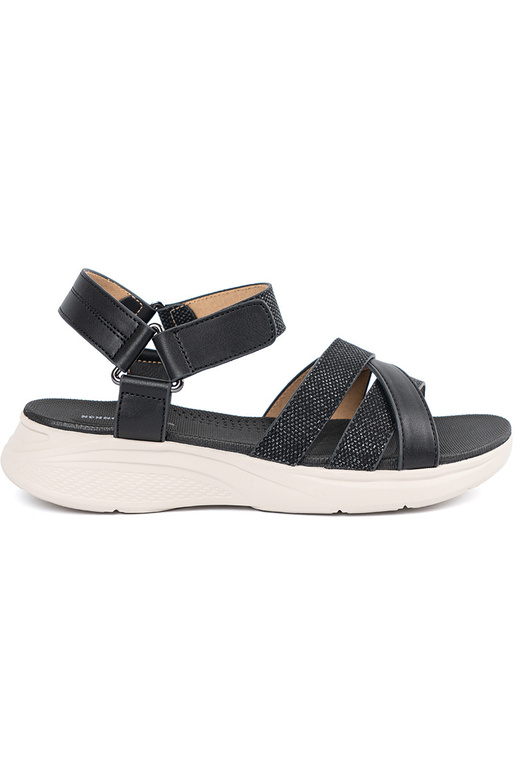 Sandales marron sur une plateforme... Sandales marron sur une plateforme...