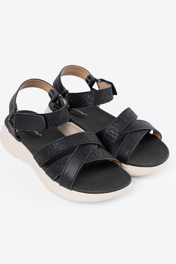 Sandales marron sur une... 2