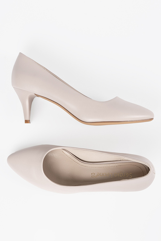 Escarpins gris, Sergio Leone