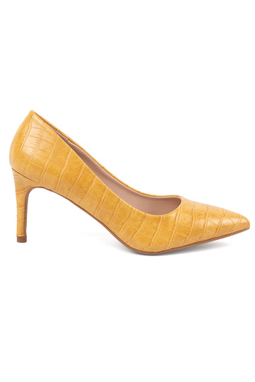 Chaussures à talons hauts...