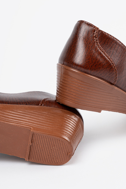 Bottines brunes classiques avec...