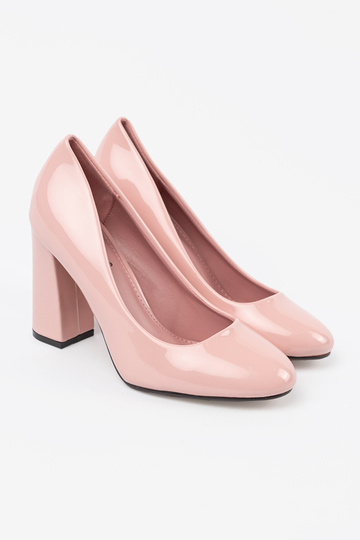 Chaussures à talons hauts... 2