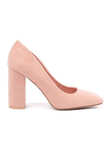 Chaussures à talons hauts...