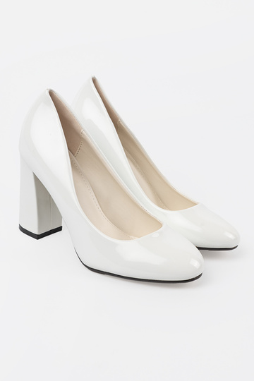 Escarpins vernis blancs 2