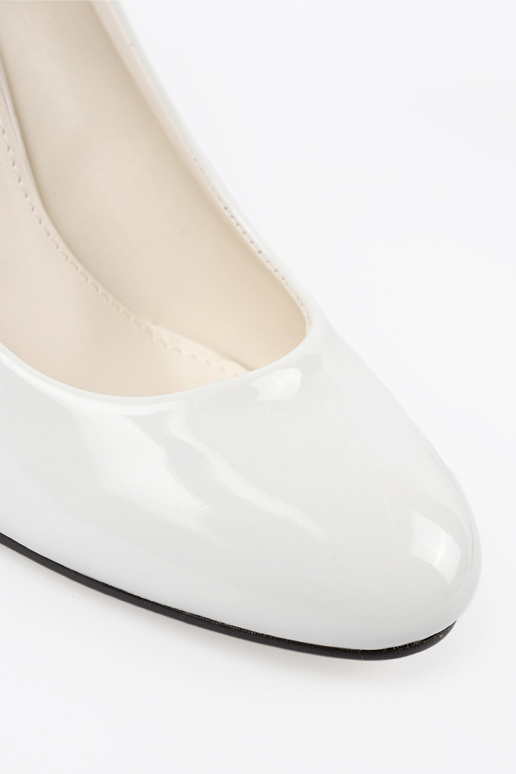 Escarpins vernis blancs