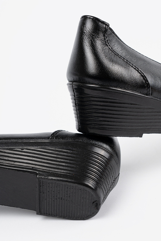 Bottines pour femmes avec broderie... Bottines pour femmes avec broderie...
