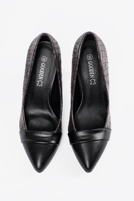 Chaussures noires avec motif serpent