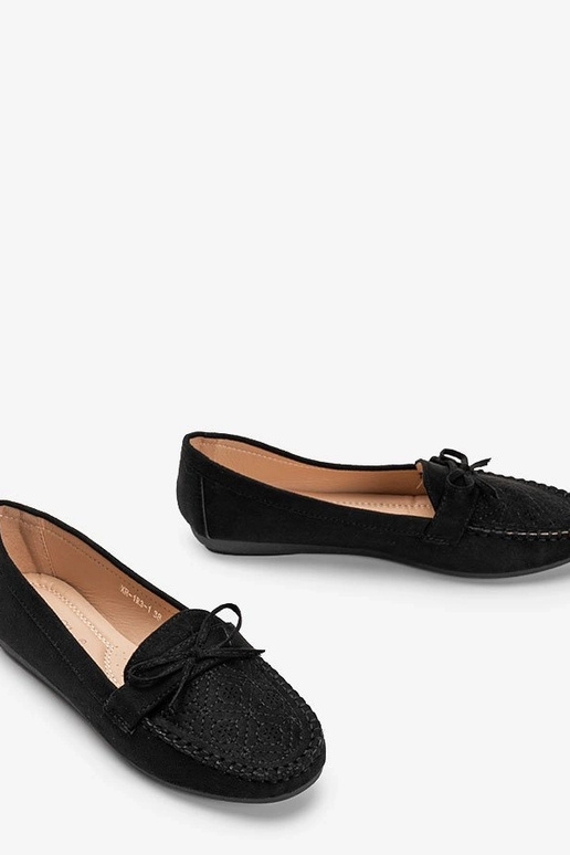 Mocassins noirs avec motif découpé Maura