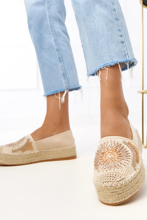 Bottines roses à talon avec fermeture...