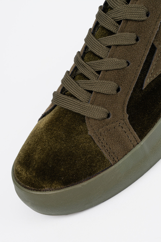 couleur kaki Chaussures de femme avec un astérisque couleur kaki Chaussures de femme avec un astérisque