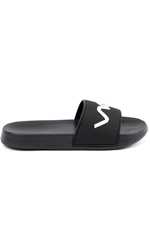 couleur noire Chaussons avec une note