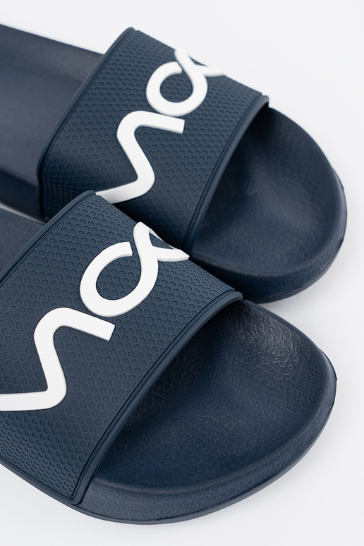 bleu foncé Chaussons avec une note