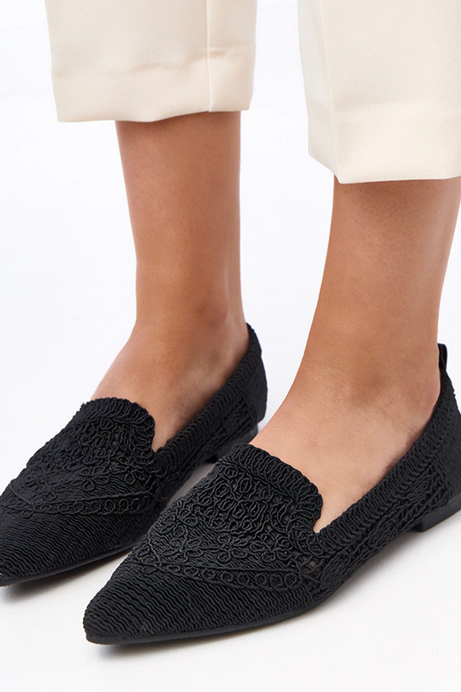 Ballerines noires ajourées pour... Ballerines noires ajourées pour...