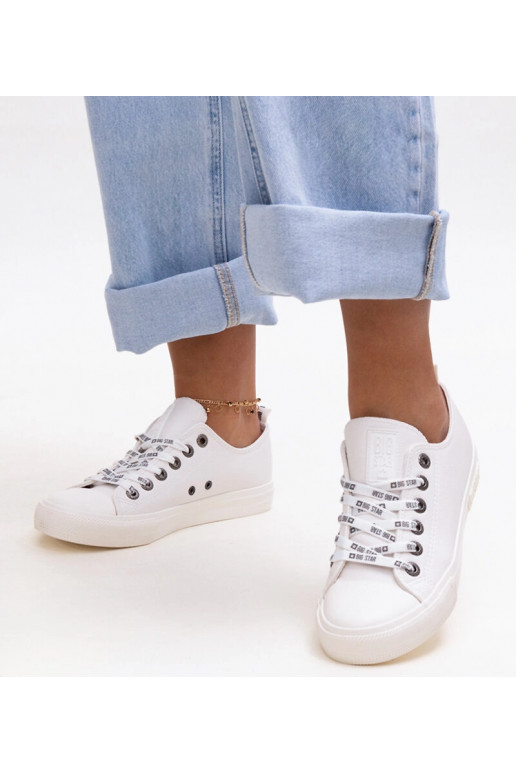 Baskets en simili cuir écologiques...