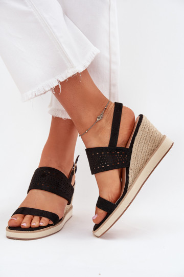 Sandales pour femmes avec des éléments ajourés Sur un coin Avec tresse couleur noire Zolira 2