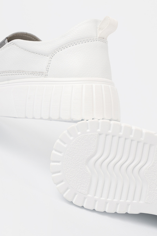 couleur blanche ajouré chaussures de femme avec une plateforme