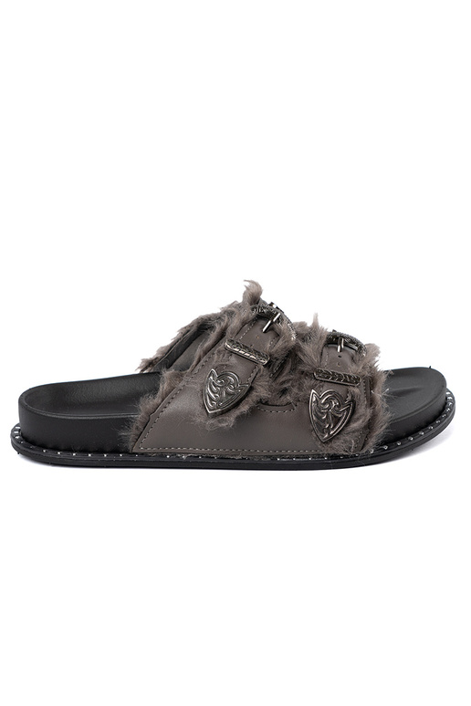 couleur grise Chaussons avec un manteau de fourrure i ćÀiekami