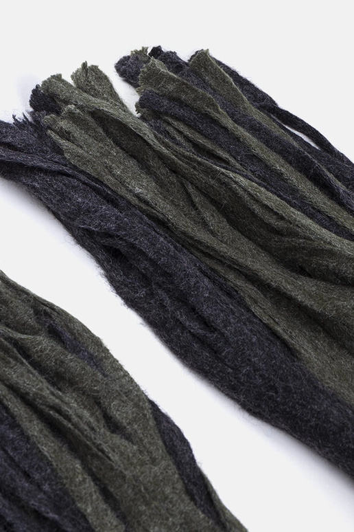 Écharpe verte-grise avec franges Lana