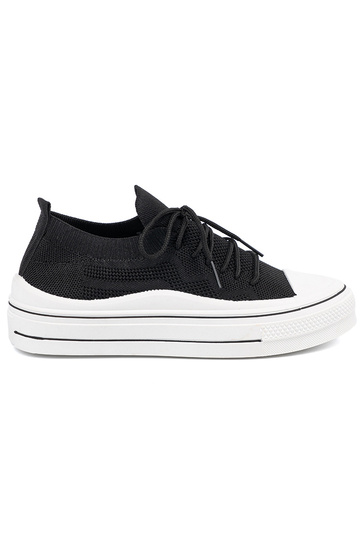 Un modèle convaincant chaussures couleur noire z ozdobnym lacetsm 2